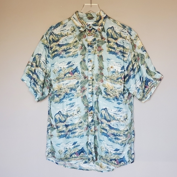 Hilo Hattie Men's 100% Silk Hawaiian Print Button Down Short Sleeve Camp Shirt - Picture 1 of 7